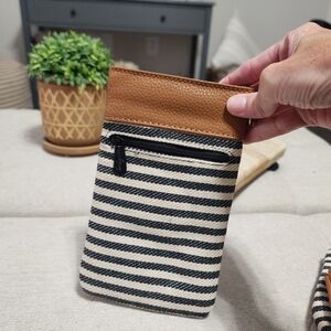 Striped Tan and Black Thirtyone Eyeglasses Case